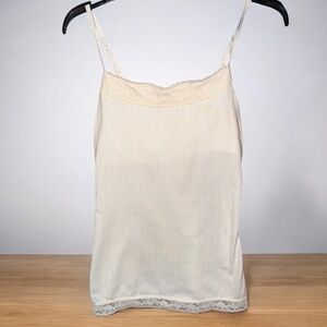 Mudd Y2K Lace Trim Cami Top w/ Built-In Bra 💖